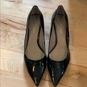 Nine west black shiny heel